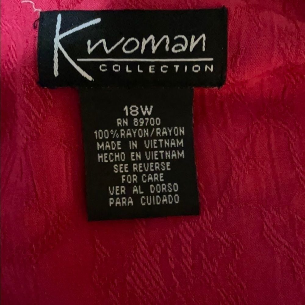 KWoman Red Top - Picture 5 of 5